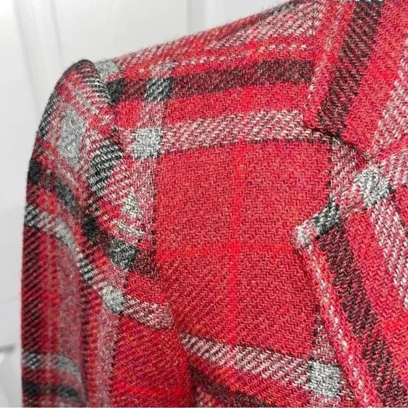 Talbots 100% Wool Blazer plaid, lined, single button closure, buisness wear - Picture 8 of 10